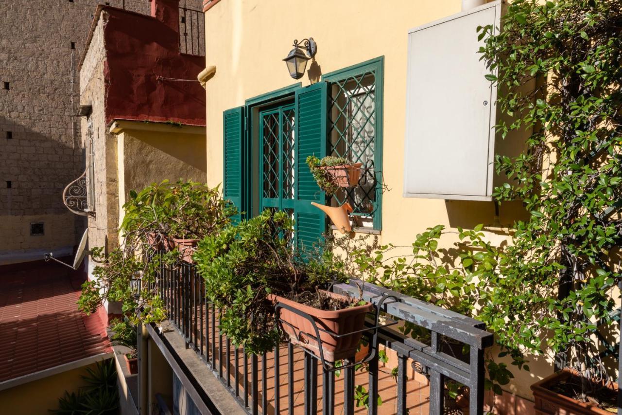 Colored House Until 7 People Above Sqplebiscito Napoli Eksteriør billede